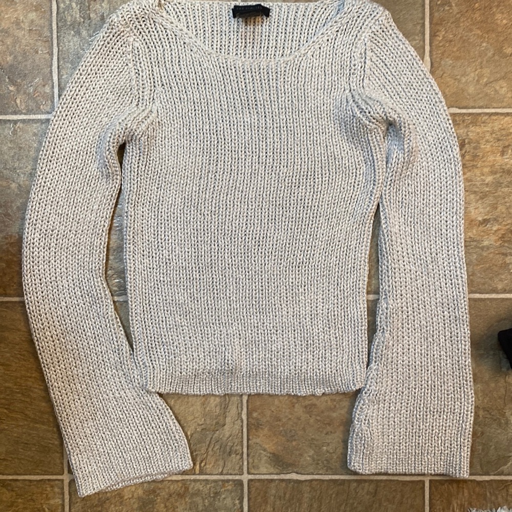 The limited sweater bundle 5 for 15$